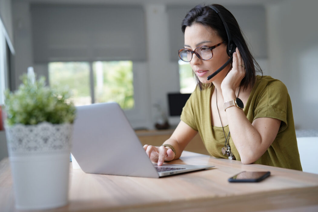 No momento, você está visualizando TELEMARKETING: 3.072 vagas com salários de até R$ 5 mil