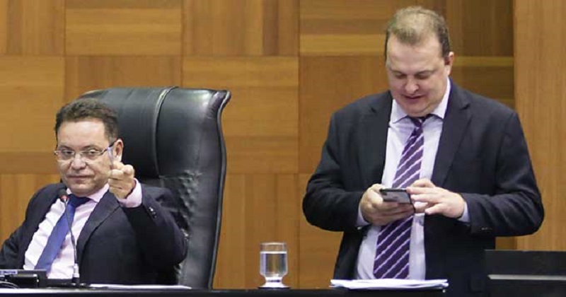 No momento, você está visualizando ALMT: Botelho e Max chegam a um consenso de seguirem no comando