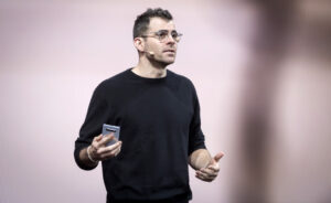 Leia mais sobre o artigo Chefe do Instagram lista as 3 prioridades da rede social para 2023