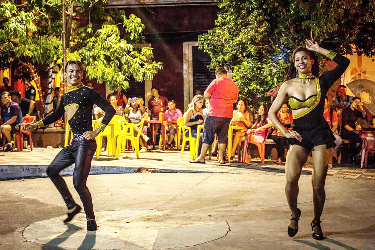 No momento, você está visualizando Projeto oferece shows de rasqueado e lambadão em Cuiabá
