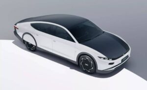 Leia mais sobre o artigo Carro que funciona por energia solar fica meses sem carregar