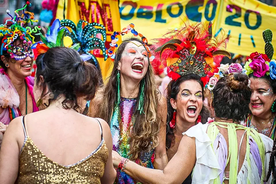 No momento, você está visualizando Confira a programação completa do carnaval oficial de Cuiabá