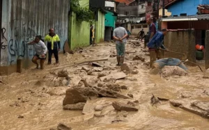 Leia mais sobre o artigo Litoral norte de SP ainda deve ter chuva fraca; mortes chegam a 36