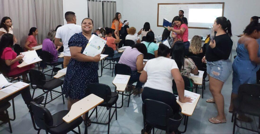 No momento, você está visualizando Empreendedores fazem curso de capacitação de como abrir negócio