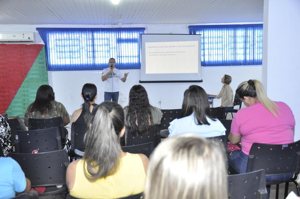 No momento, você está visualizando Educação organiza ‘Feira Científica’ em Várzea Grande
