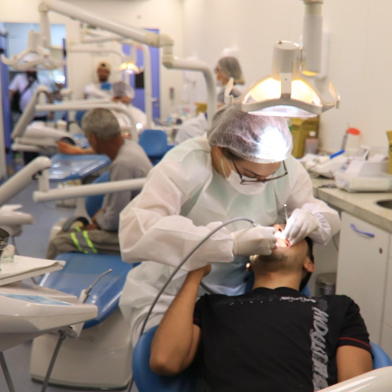 No momento, você está visualizando OdontoSesc terá mais de 4mil procedimentos gratuitos em Cuiabá