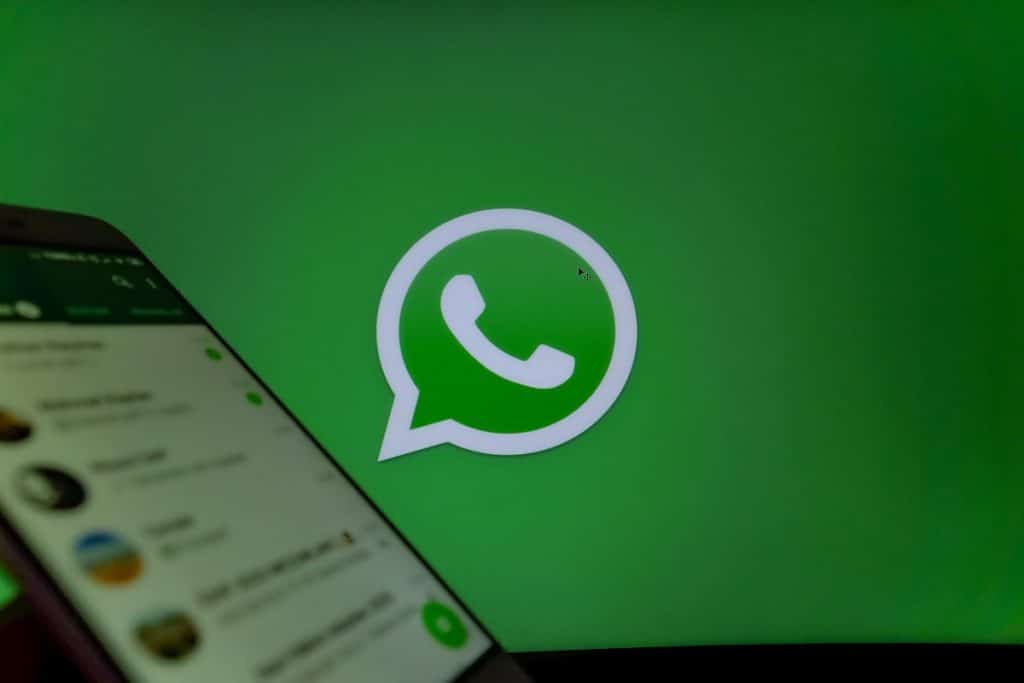 No momento, você está visualizando WhatsApp Beta ganha editor de texto estilo Stories do Instagram