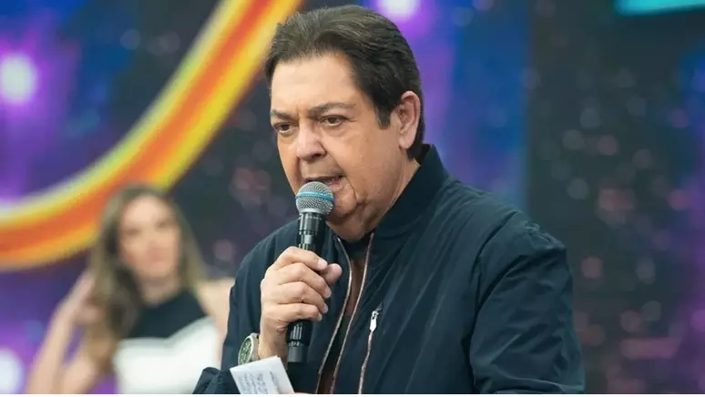 No momento, você está visualizando Faustão deixa Band após 1 ano e meio na emissora