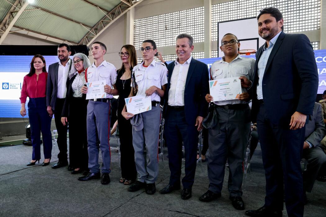 No momento, você está visualizando Governo de MT investe R$ 2,4 milhões em alunos do Recytec