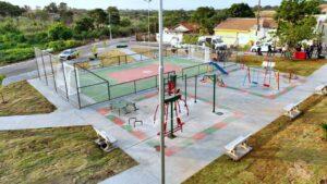 Leia mais sobre o artigo Kalil inaugura praça no Residencial Nair Sacre