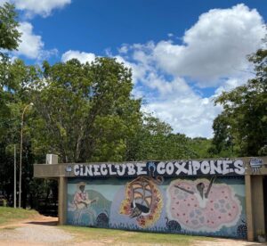 Leia mais sobre o artigo Cineclube Coxiponés promove lançamento da MAUAL 2023