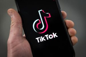 Leia mais sobre o artigo Como fazer live no TikTok?
