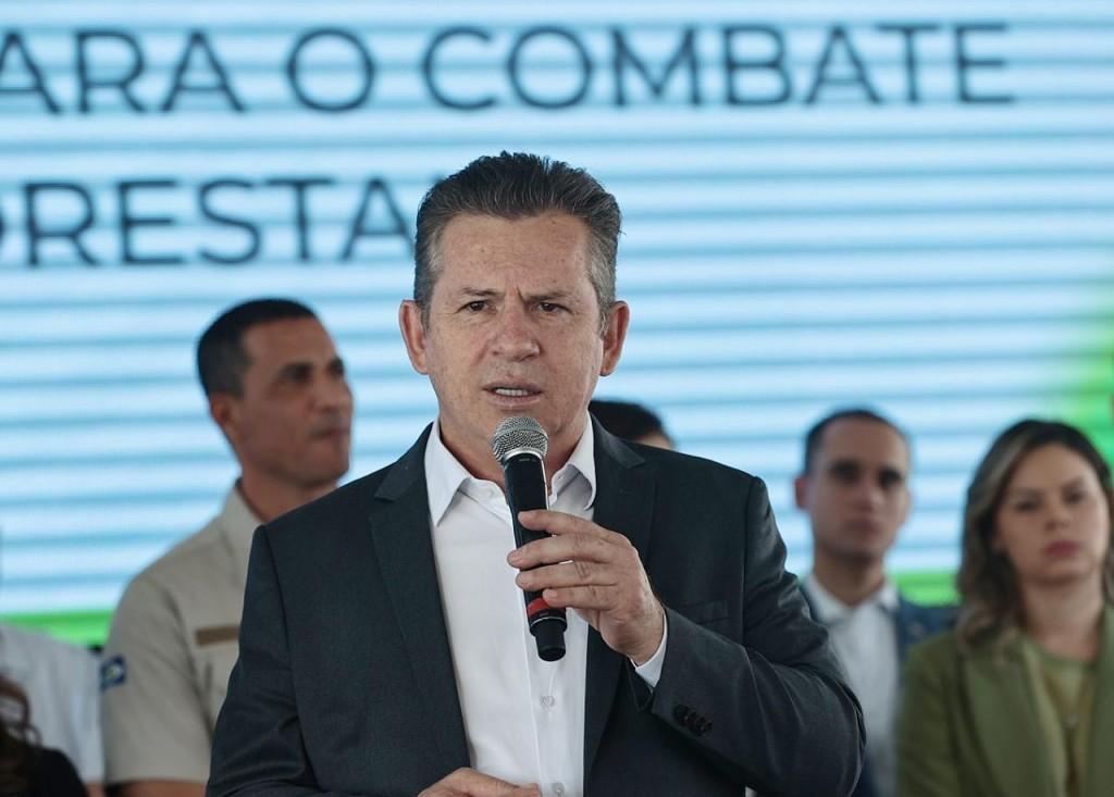 No momento, você está visualizando Governo de MT entrega veículos e anuncia investimento contra incêndios