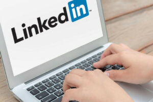 Leia mais sobre o artigo Como pesquisar vagas, pessoas e empresas no LinkedIn