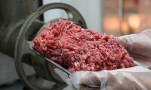 Leia mais sobre o artigo Preço alto leva brasileiro a reduzir consumo de proteínas
