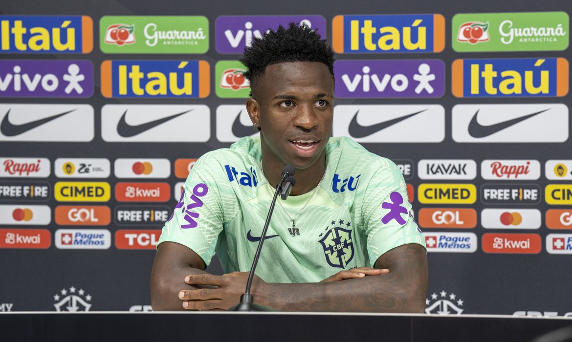 No momento, você está visualizando Vinicius Júnior agradece apoio na luta contra o racismo
