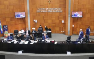 Leia mais sobre o artigo Comissão aprova oito audiências públicas para debater a saúde em MT