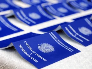 Leia mais sobre o artigo Brasil cria 157 mil empregos formais em junho, uma queda de 45%