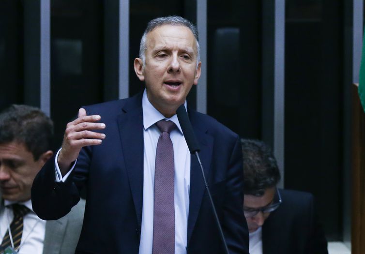 No momento, você está visualizando Reforma tributária terá novos ajustes para votação