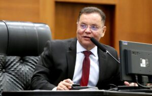 Leia mais sobre o artigo Botelho pontua que vagas da ALMT depende do Congresso