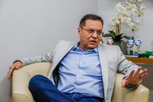 Leia mais sobre o artigo Botelho cita ex-árbitro “só dá pra ficar se a regra for clara”