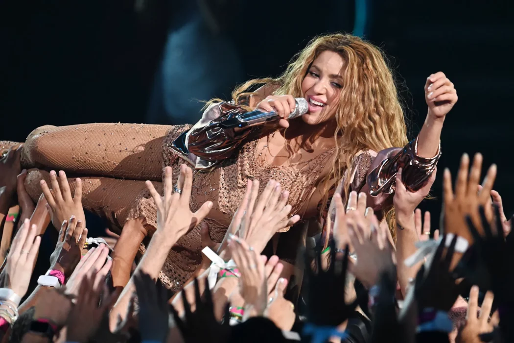 No momento, você está visualizando Lançamentos de Sexta traz álbum de Doja Cat, Shakira e Alok