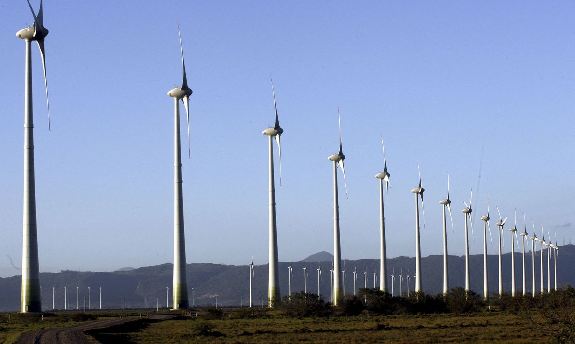 No momento, você está visualizando Mesa de diálogo com o governo vai debater energia renovável
