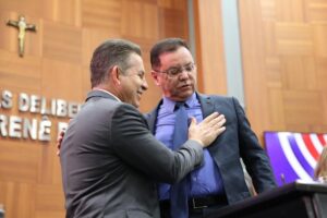 Leia mais sobre o artigo Botelho se reúne com governador para acordo sobre emendas