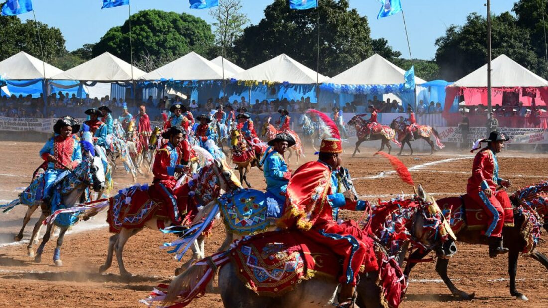 No momento, você está visualizando ALMT: Cavalhada pode se tornar Patrimônio Cultural Imaterial