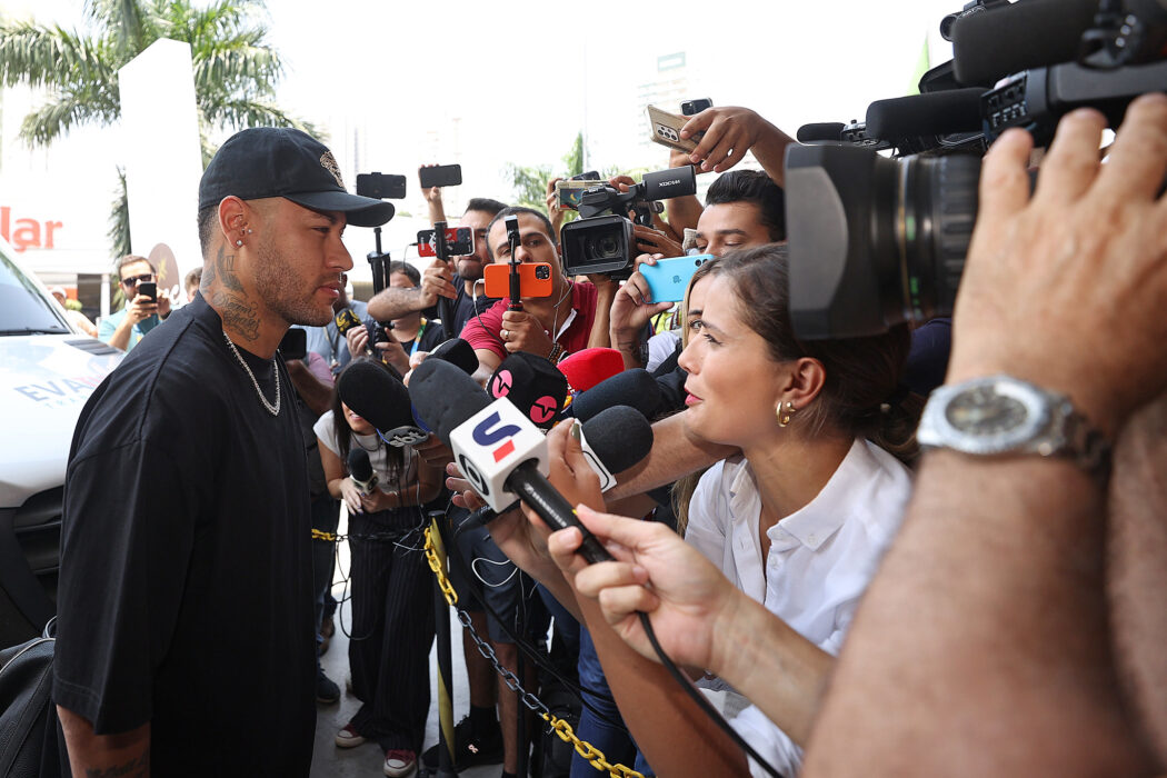 No momento, você está visualizando Neymar e Marquinhos chegam a Cuiabá e completam seleção