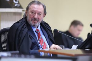 Leia mais sobre o artigo Produtividade cresce 245% e TCE zera estoque de processos
