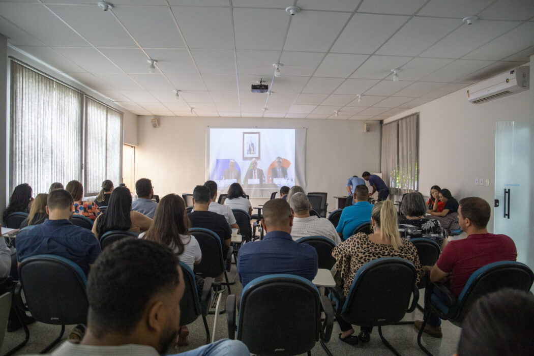 No momento, você está visualizando Secretários municipais participam de treinamento para inclusão de projetos do PAC