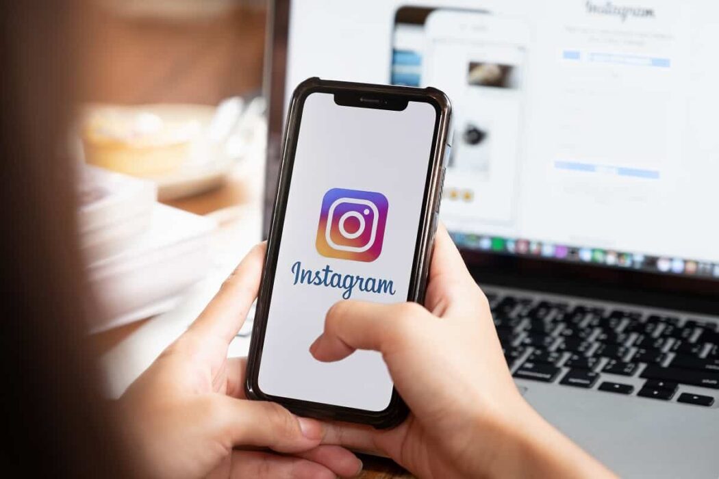 No momento, você está visualizando STICKER? Instagram lança recurso que transforma foto em adesivo