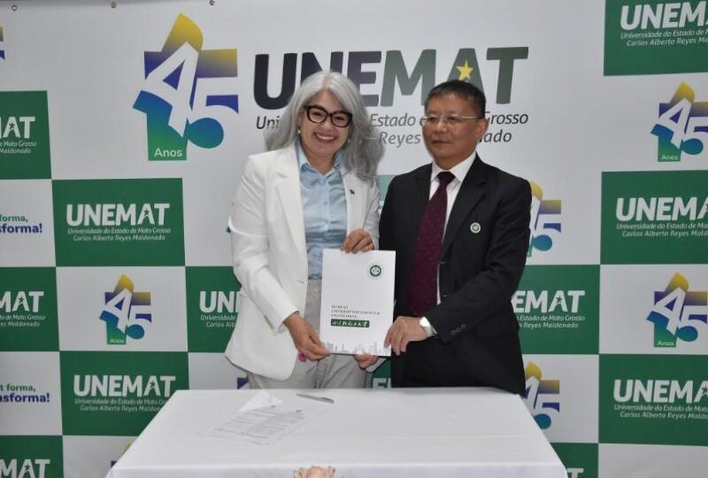 No momento, você está visualizando Unemat e universidade chinesa firmam acordo para intercâmbio de professores e estudantes