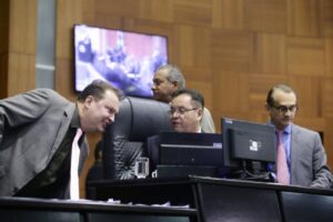 Leia mais sobre o artigo Deputados aprovam contas do exercício de 2022 do TCE por unanimidade