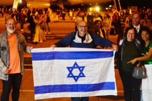 Leia mais sobre o artigo Israel e Hamas chegam a acordo para libertação de 50 reféns