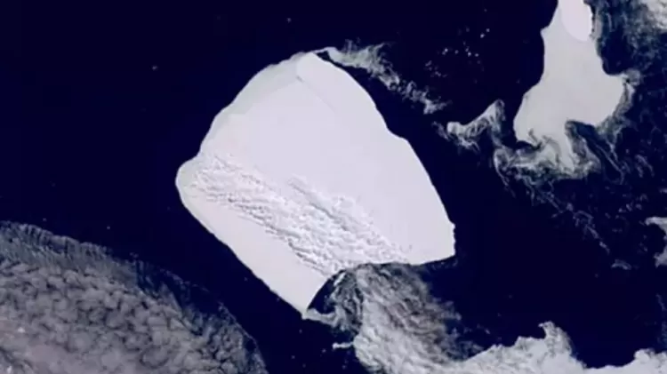 No momento, você está visualizando Maior iceberg do mundo se move pela 1ª vez em 30 anos