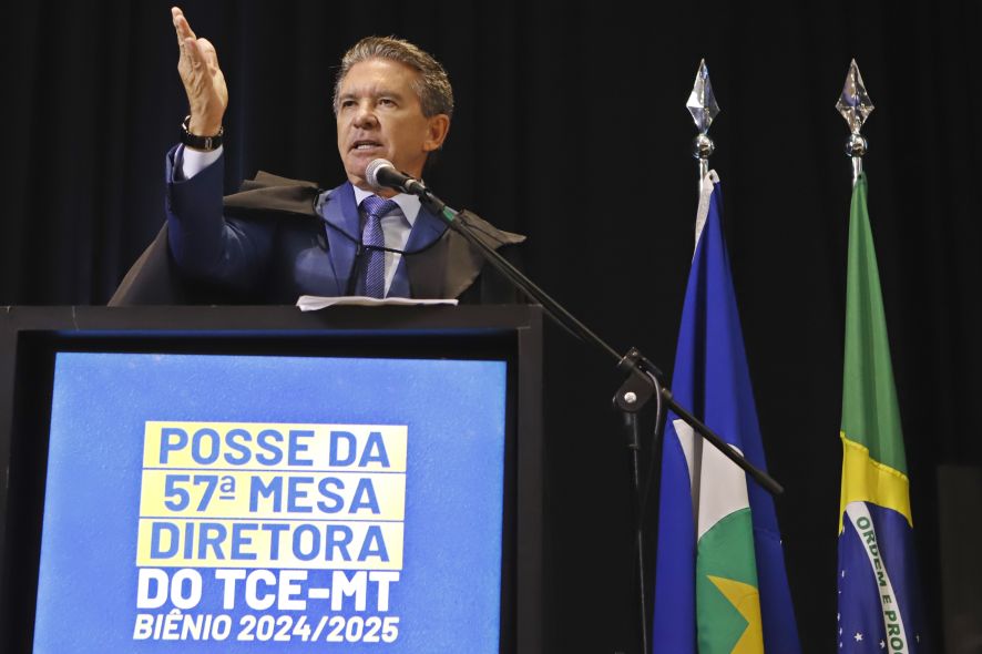 No momento, você está visualizando Sérgio Ricardo firma pacto para ajudar Estado a crescer