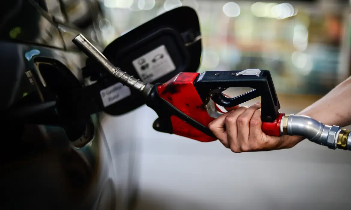 No momento, você está visualizando Petrobras reduz preço do diesel às distribuidoras