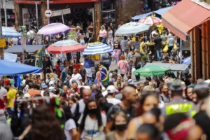 Leia mais sobre o artigo PIB do Brasil cresce 0,1% no 3° trimestre de 2023, diz IBGE