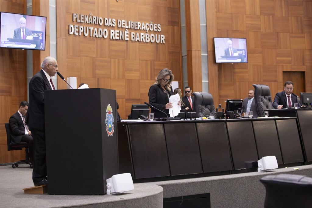 No momento, você está visualizando ALMT aprecia contas e orçamento do governo do Estado