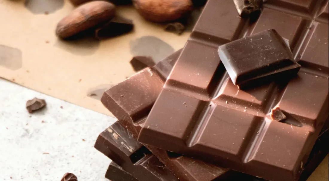 No momento, você está visualizando Chocolate amargo pode reduzir o risco de hipertensão, diz estudo