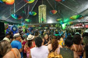 Leia mais sobre o artigo Concurso para a escolha do Rei Momo, Rainha e Cidadãos do Samba ocorre em Cuiabá