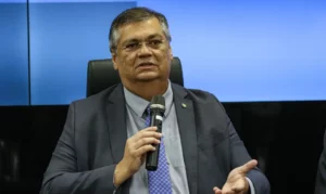 Leia mais sobre o artigo Flávio Dino defende criação de Conselho Nacional das Polícias