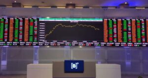 Leia mais sobre o artigo Ibovespa avança com suporte de Petrobras e preço do petróleo no exterior positivo