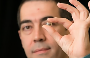 Leia mais sobre o artigo Nova lente de contato quer diagnosticar glaucoma e evitar perda de visão