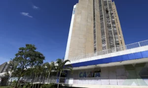 Leia mais sobre o artigo Caixa abre inscrições para concurso com salários de até R$ 14,9 mil