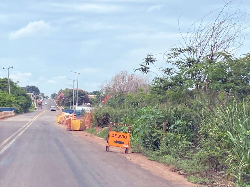 No momento, você está visualizando Duplicação da Avenida Bandeirantes já está recebendo imprimação
