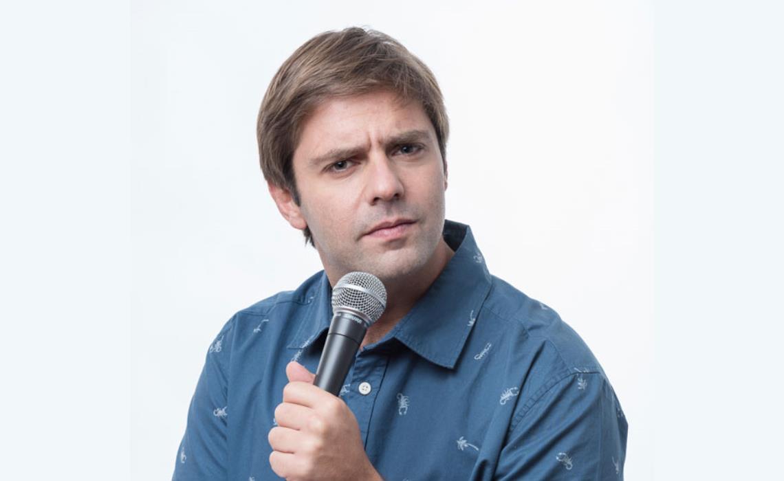 No momento, você está visualizando Espetáculo de humor com Fábio Rabin será realizado no Cine Teatro Cuiabá
