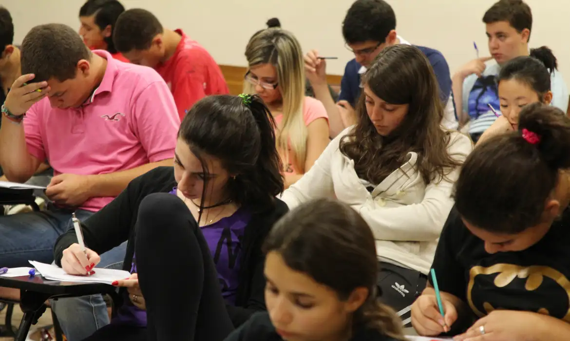 No momento, você está visualizando Governo lança Fies Social para estudantes de baixa renda